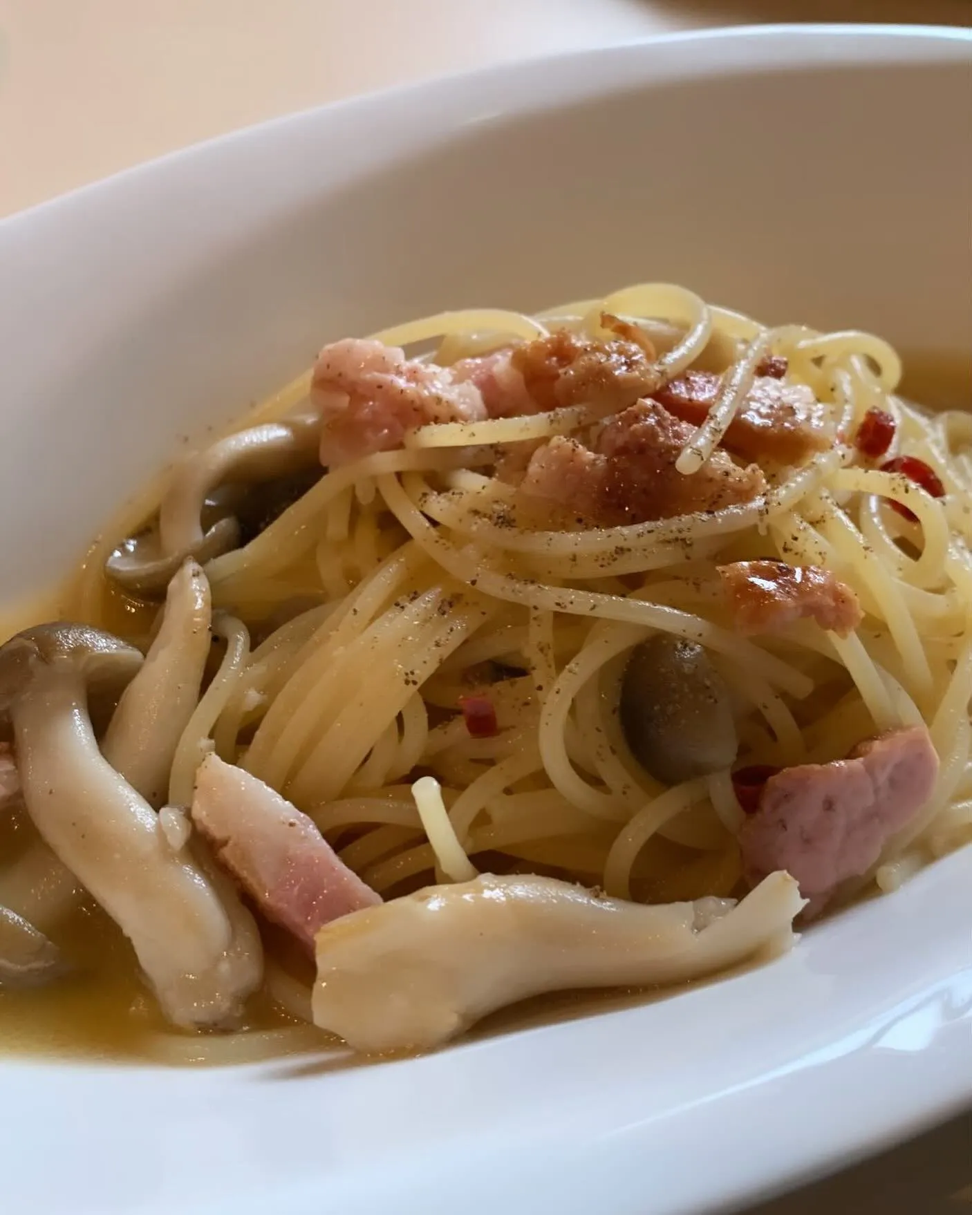 ローザロッチェのの乾麺はナポリのヴォイエロ社のスパゲッティー...
